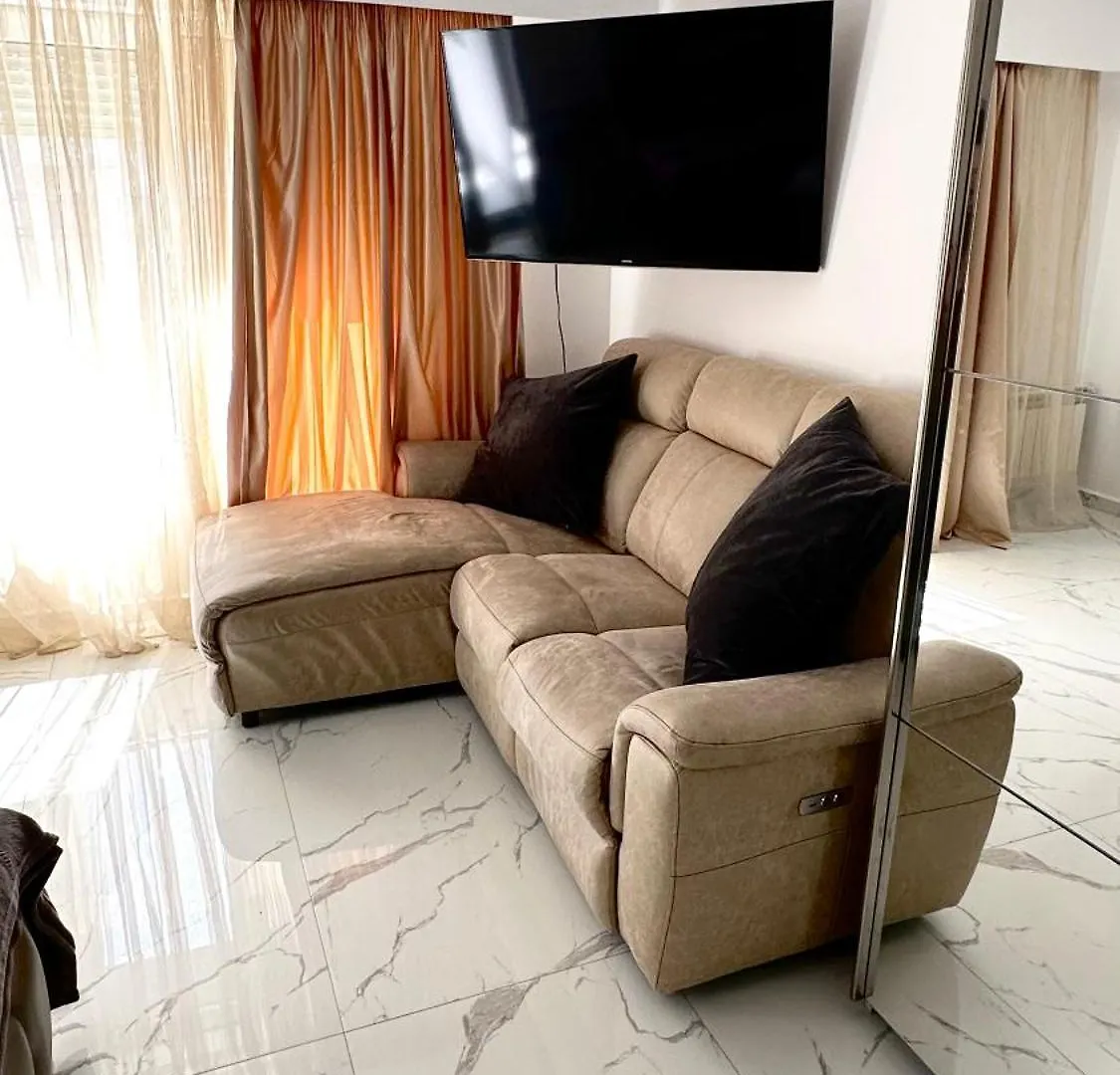 Quiet Marble Apt With Free Parking Spot Old Town Bukurešť Apartmán