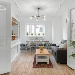 Historical Center 5 Apartment