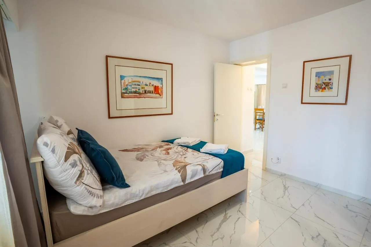 Quiet Marble Apt With Free Parking Spot Old Town Bukarest