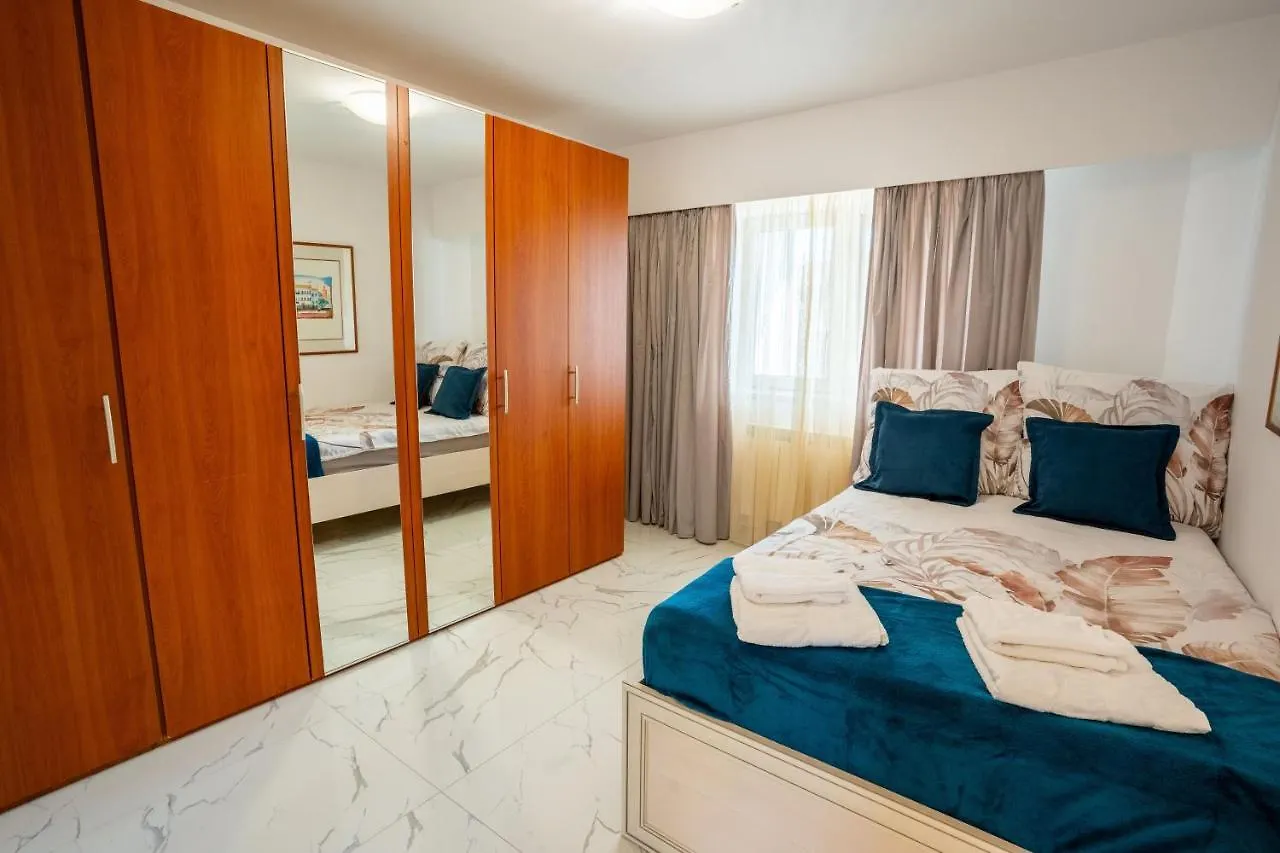 Quiet Marble Apt With Free Parking Spot Old Town Bukarest